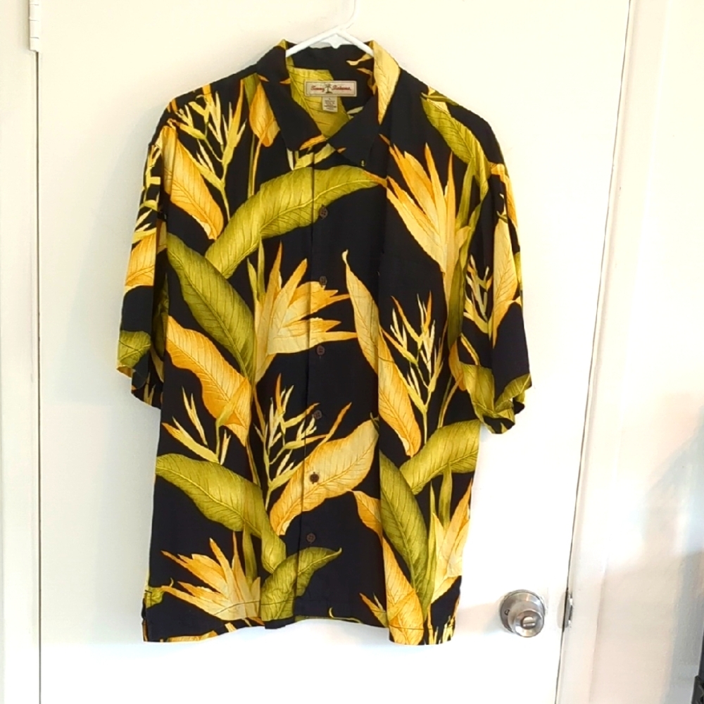 Tommy Bahama Black and Yellow Casual Button Down Shirt